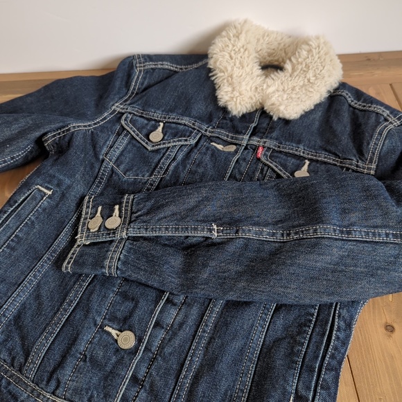 Levi’s Women's Sherpa Lined Short Denim Winter Trucker Jacket Size XS - Picture 10 of 14